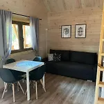 Borskowka Z Balia Z Jacuzzi I Sauna Ferienhaus